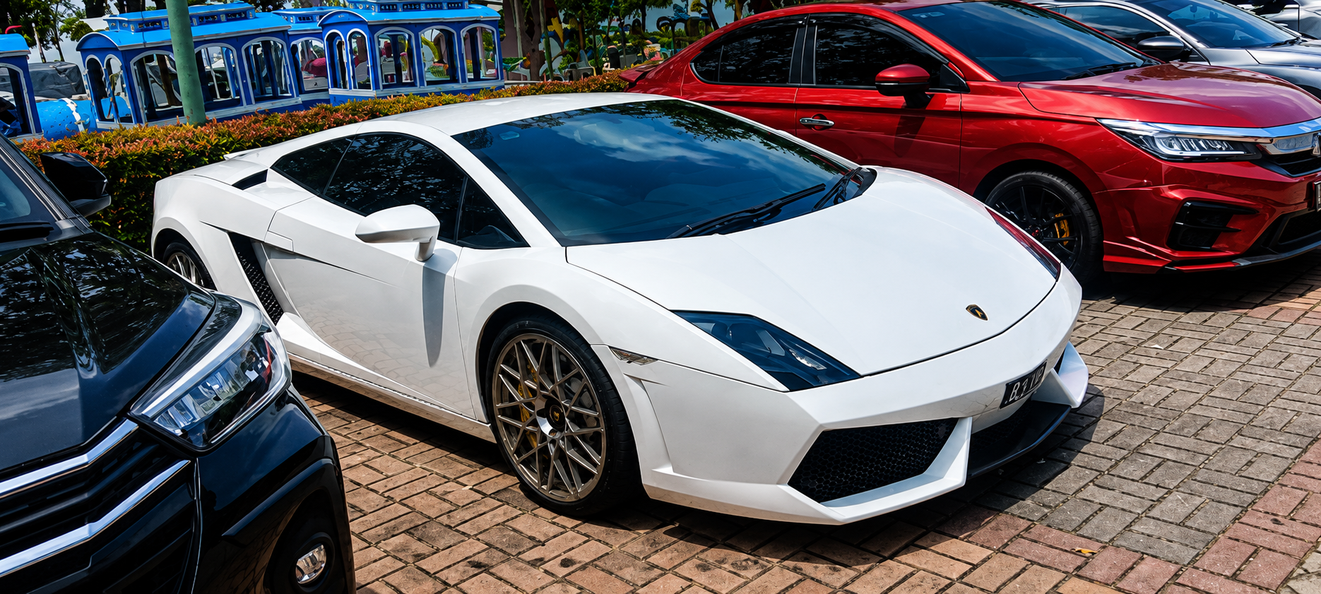 Supercars enthusiasts at PD Waterfront